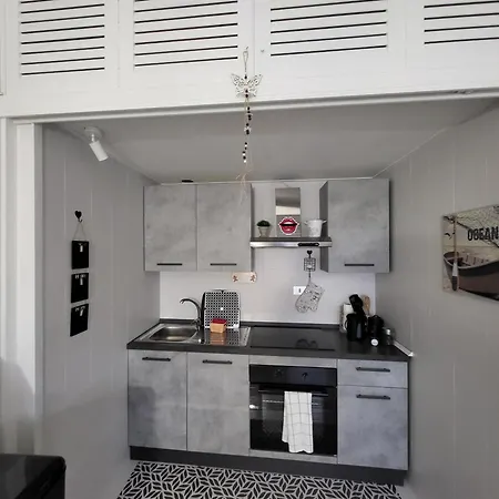 Civico 16 Apartment *